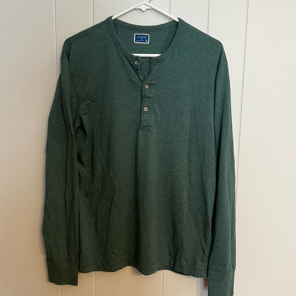 J.Crew three button long sleeve shirt‎ size M